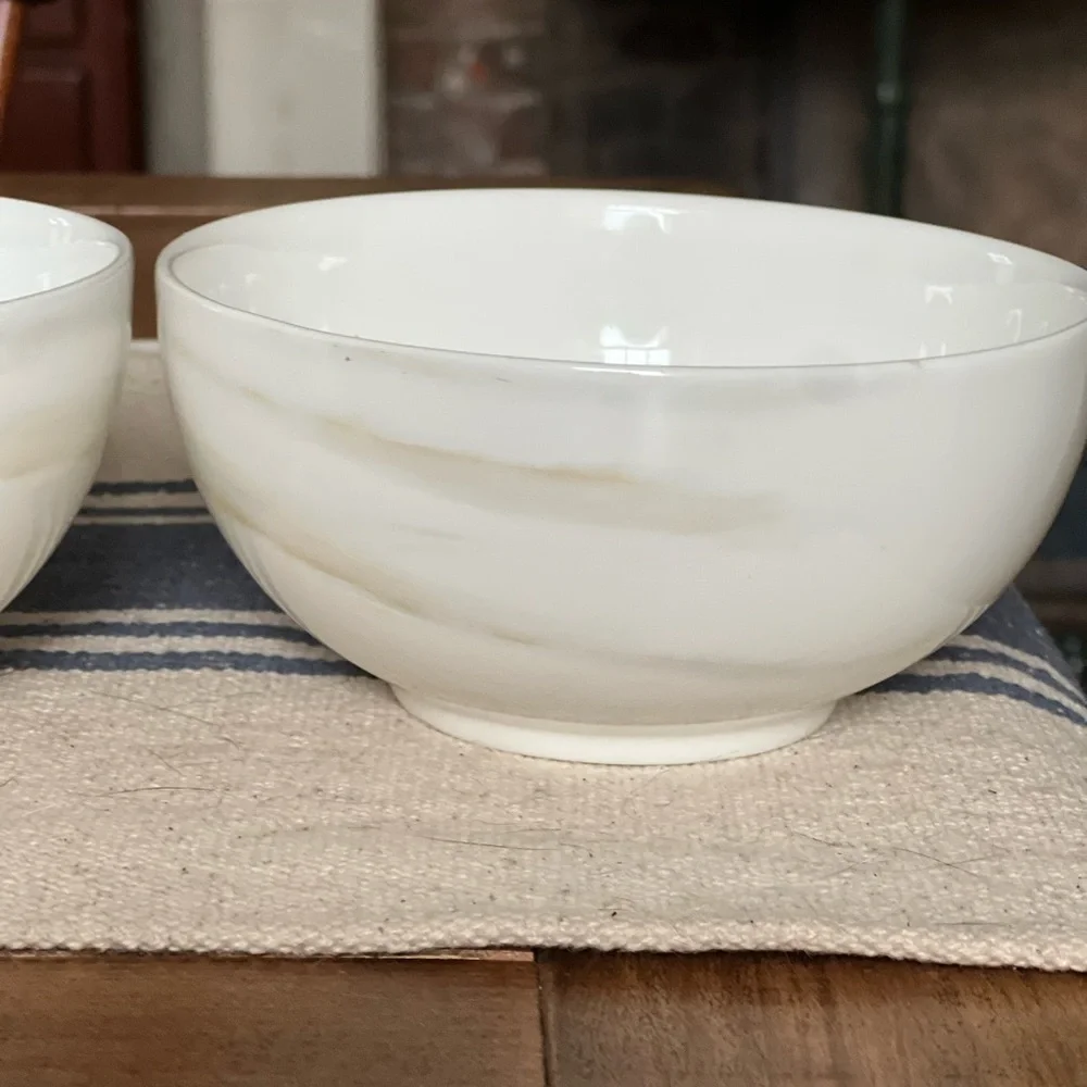 2 WEDGWOOD  Vera Wang Vera Venato Imperial Marble Bone China Cereal Bowls 5.75”
